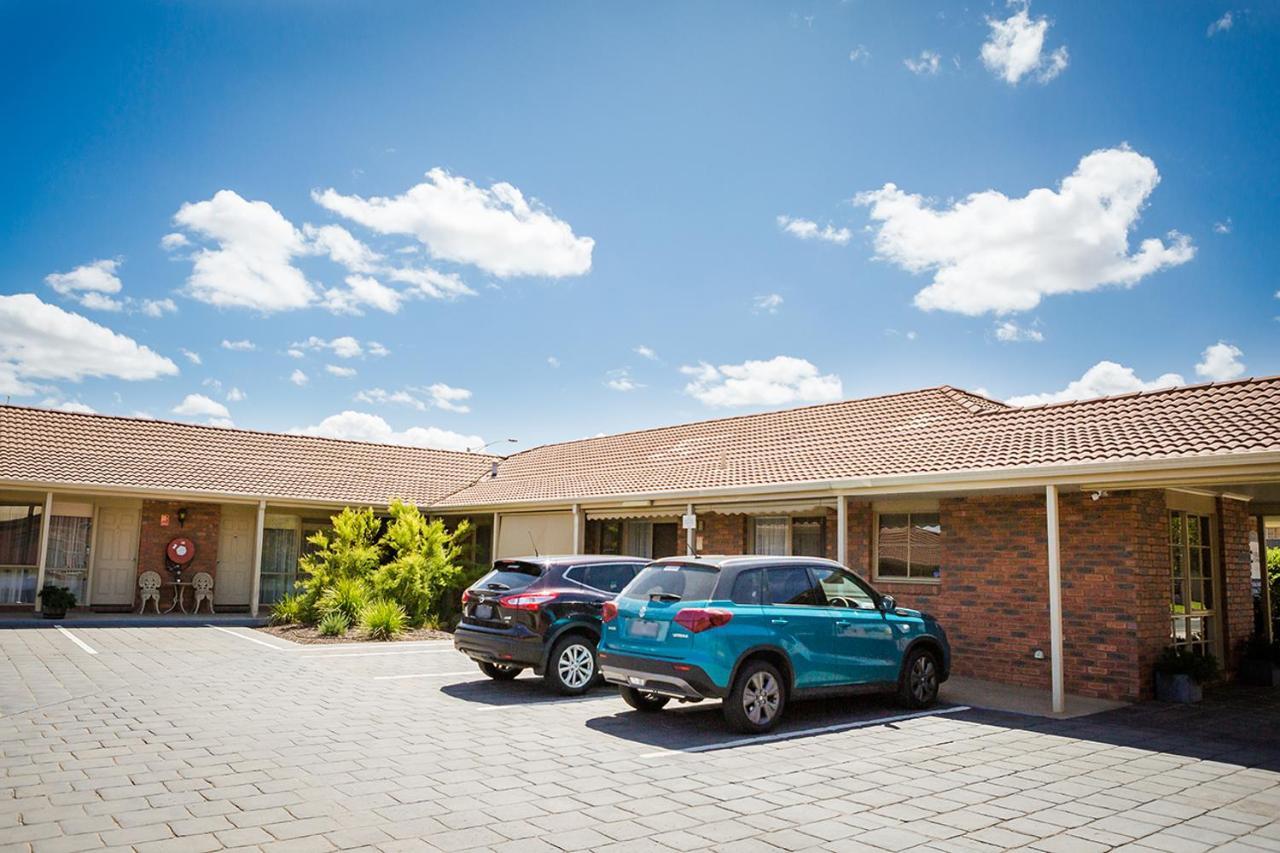 Motel Australian Settlers Motor 3*